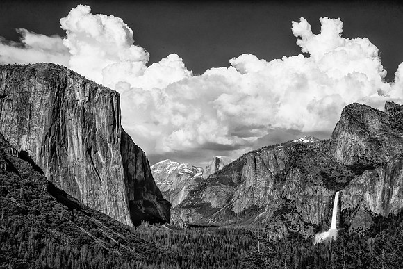 Tunnel View